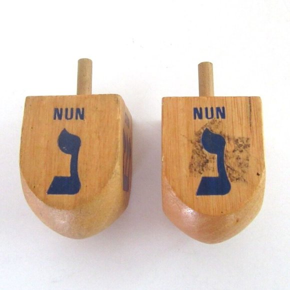 Vintage natural wood dreidels - set of 2 - large size 2 1/2" - Hanukkah games - Picture 3 of 6